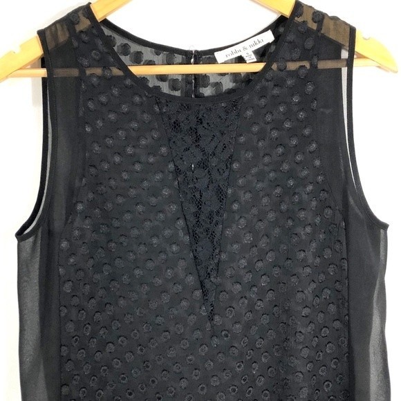 Robbi & Nikki Swiss Dot Sheer Sleeveless Blouse - Picture 3 of 8